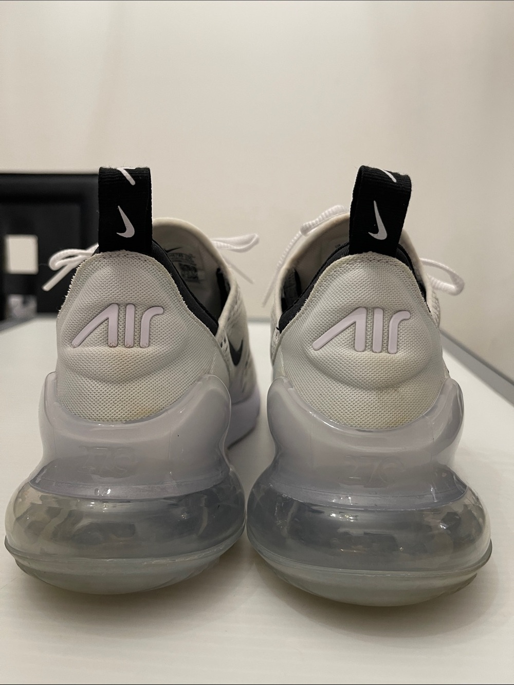 Nike Air Max 270 White/Black Athletic Running Sneakers Women’s Size 8 - Picture 3 of 14